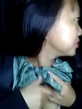 Snapshot of Quynhsumon chatting on November 19, 2:50 pm Quynhsumon online show from November 19, 2:50 pm