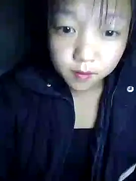 Snapshot of Quynhsumon chatting on November 23, 1:44 pm Quynhsumon online show from November 23, 1:44 pm