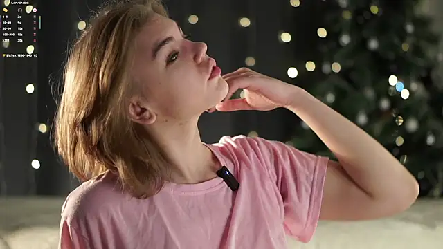 Snapshot of MelodyBaur chatting on January 15, 11:37 am MelodyBaur online show from January 15, 11:37 am