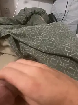 Snapshot of f7al00 chatting on November 11, 6:02 am f7al00 online show from November 11, 6:02 am