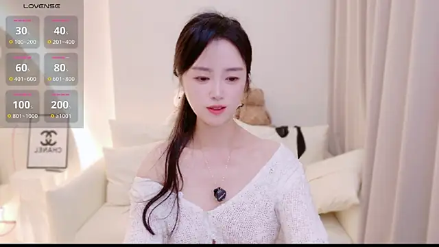 Xiaotaimei 666 online show from April 17, 7:06 pm