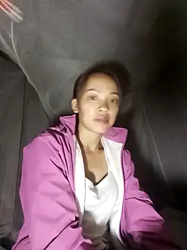 Snapshot of Karin-n chatting on November 6, 11:37 pm Karin-n online show from November 6, 11:37 pm