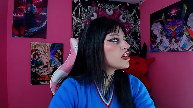 Snapshot of GothGaby chatting on May 21, 1:01 am GothGaby online show from May 21, 1:01 am