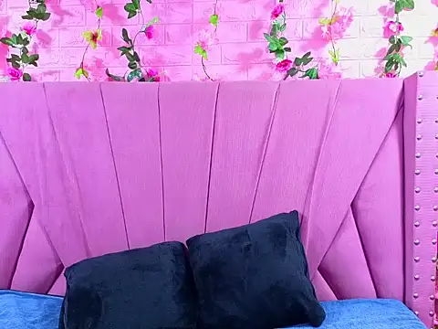 Alyy Brown online show from November 2, 1:52 am