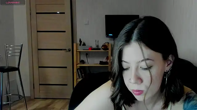 twinkle rosie online show from January 15, 7:50 pm