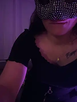  isadora online show from February 11, 6:13 pm