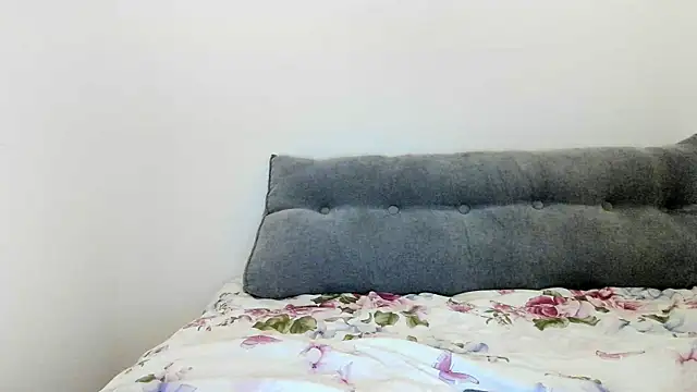 Snapshot of Blueskynicci chatting on November 27, 5:26 pm Blueskynicci online show from November 27, 5:26 pm