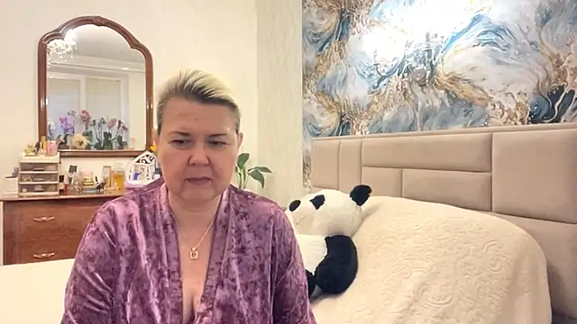 Snapshot of Galatea_2025 chatting on May 9, 4:56 pm Galatea 2025 online show from May 9, 4:56 pm