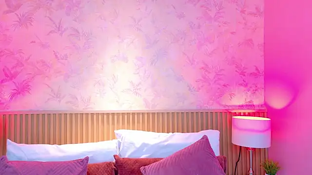 AdelineJhones online show from March 17, 9:29 pm