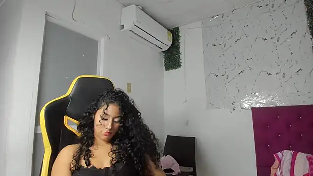 emily stars1 online show from February 3, 6:22 am