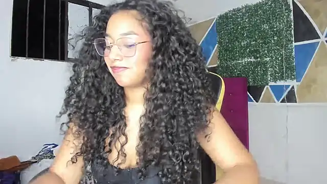 emily stars1 online show from March 2, 2:47 am