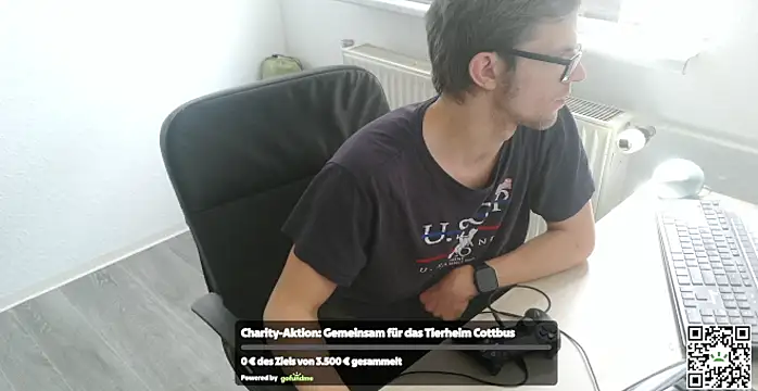StephPra94 online show from June 10, 12:37 pm