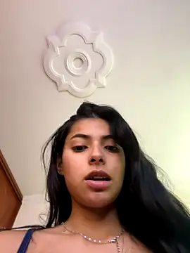 Snapshot of miadaviesx chatting on November 14, 1:10 pm miadaviesx online show from November 14, 1:10 pm