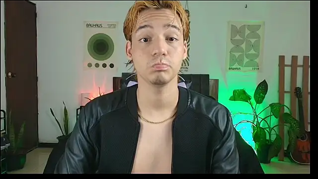 Snapshot of Habel__moretti chatting on February 18, 6:48 pm Habel moretti online show from February 18, 6:48 pm