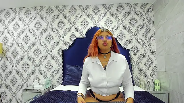 Snapshot of AmeliaConer_NovaBell chatting on November 10, 4:39 pm AmeliaConer NovaBell online show from November 10, 4:39 pm