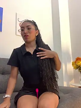 joryinateen online show from October 24, 2:46 pm