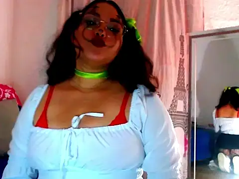 Snapshot of mira_cherry02 chatting on November 1, 4:36 am mira cherry02 online show from November 1, 4:36 am