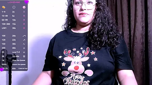 Snapshot of mira_cherry02 chatting on November 17, 4:40 am mira cherry02 online show from November 17, 4:40 am