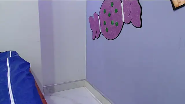 katty18love18 online show from November 17, 1:22 am