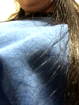 Snapshot of MAVI_EC chatting on November 19, 11:27 pm MAVI EC online show from November 19, 11:27 pm