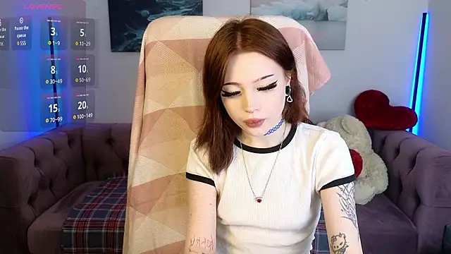 Emma Kirks online show from February 28, 3:24 pm