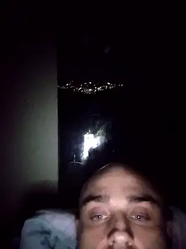 Snapshot of BulbasaurIsmettv chatting on January 11, 1:32 am BulbasaurIsmettv online show from January 11, 1:32 am