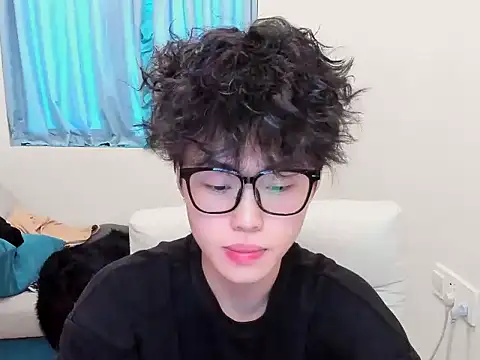 L1kuto online show from November 7, 4:01 am