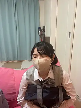 Snapshot of school_ch chatting on December 4, 1:53 pm school ch online show from December 4, 1:53 pm