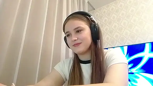 MilaRiviera online show from October 23, 5:01 pm