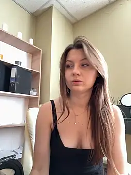 Snapshot of DollyRoma chatting on November 4, 9:30 am DollyRoma online show from November 4, 9:30 am