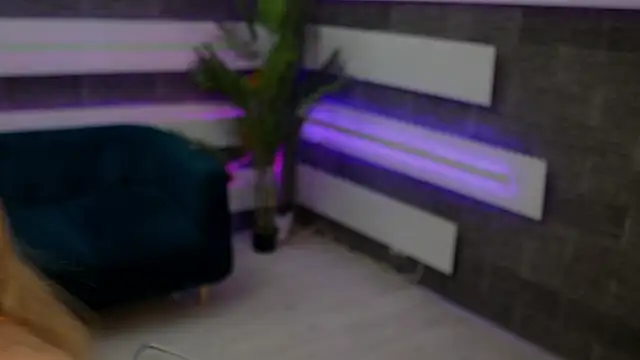 SexyCelline online show from June 16, 4:37 am
