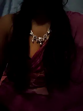 Ezabelljohn online show from April 6, 9:10 am