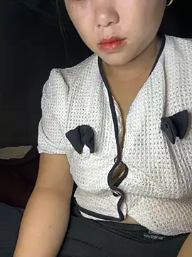 Snapshot of love_pusy09 chatting on October 24, 12:41 am love pusy09 online show from October 24, 12:41 am