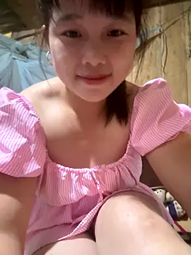 Snapshot of love_pusy09 chatting on December 1, 1:43 am love pusy09 online show from December 1, 1:43 am