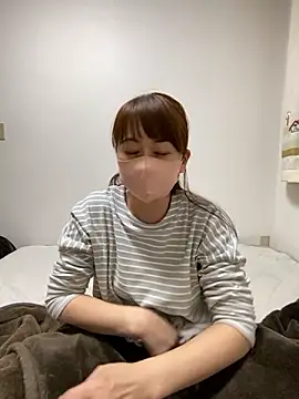 Snapshot of HONMONOHUUHU chatting on November 28, 2:20 pm HONMONOHUUHU online show from November 28, 2:20 pm