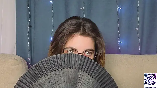 CasandraMickell online show from November 29, 8:45 pm