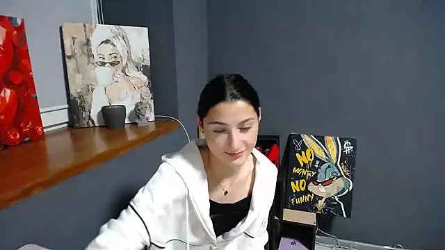 a alessia online show from October 24, 2:13 pm