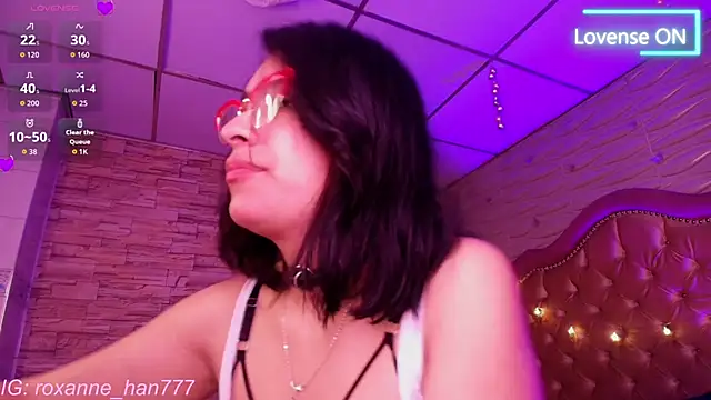 Roxanne Han online show from March 8, 11:58 am