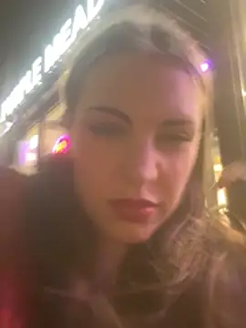 elliepixie online show from March 17, 1:32 am