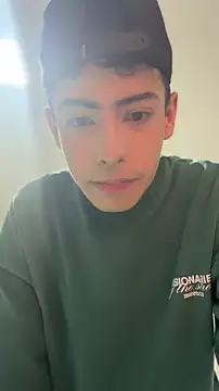 Sebastian Reed online show from February 22, 6:02 am