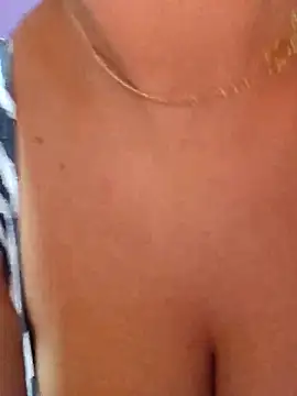 Snapshot of Sexy-girl chatting on February 21, 7:26 pm Sexy-girl online show from February 21, 7:26 pm