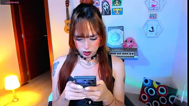 AdelineEsposito online show from March 16, 3:01 am