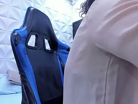 agata18  online show from March 15, 12:11 pm