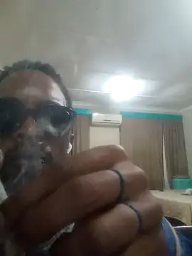 Snapshot of Blck420 chatting on November 24, 11:15 pm Blck420 online show from November 24, 11:15 pm