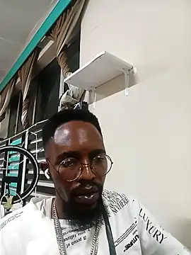 Snapshot of Blck420 chatting on December 14, 9:52 pm Blck420 online show from December 14, 9:52 pm