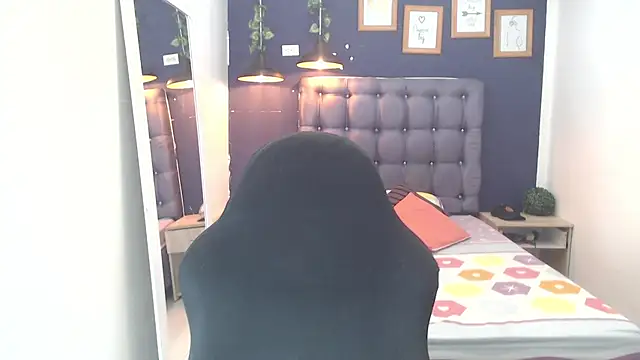 Snapshot of Lunatico_x chatting on October 28, 8:22 pm Lunatico x online show from October 28, 8:22 pm