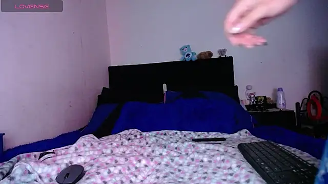 SharonSalazar online show from December 14, 4:29 am