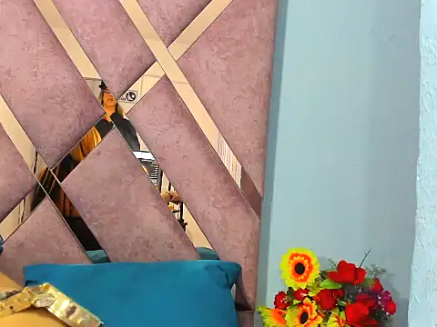 Faehlis  online show from October 23, 3:50 am