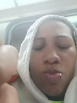 Snapshot of marimar_24 chatting on December 17, 9:54 pm marimar 24 online show from December 17, 9:54 pm