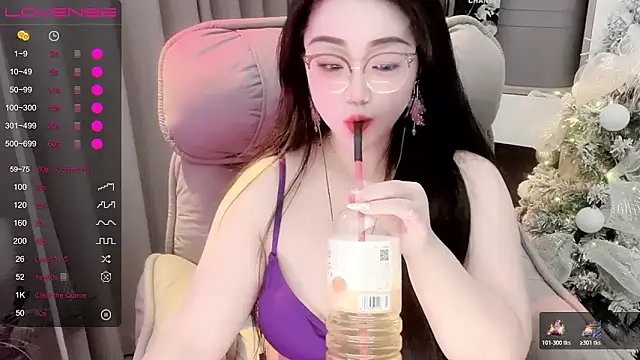 Snapshot of Monica-666888- chatting on December 3, 6:50 pm Monica-666888- online show from December 3, 6:50 pm